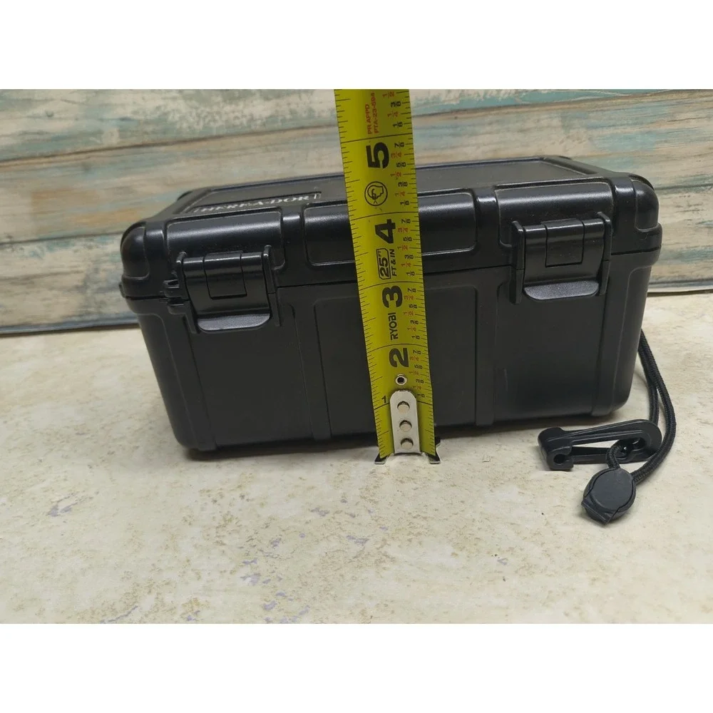 Black Hard Sided Herf-A-Dor Five Cigar‎ Carrying Case